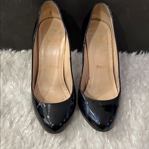 Christian Louboutin pump